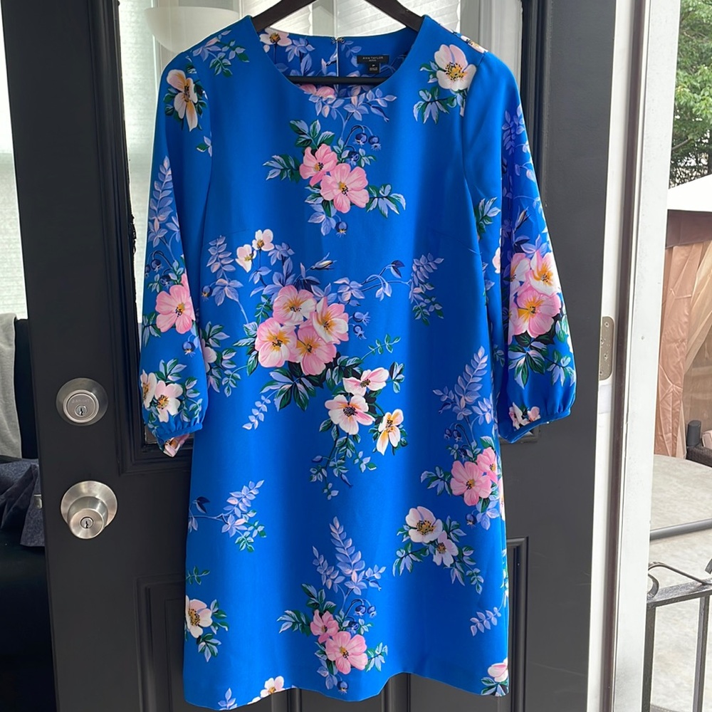 Like new Ann Taylor 8P blue dress with pink floral pattern and 3/4 sleeves